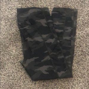 Ultimate Stash Pocket Camo 7/8 Tight - size M